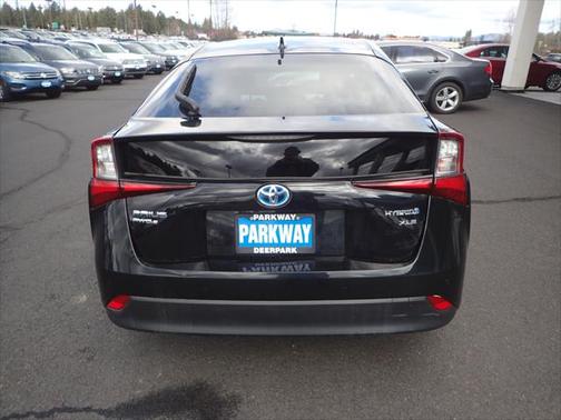 2019 Toyota Prius XLE