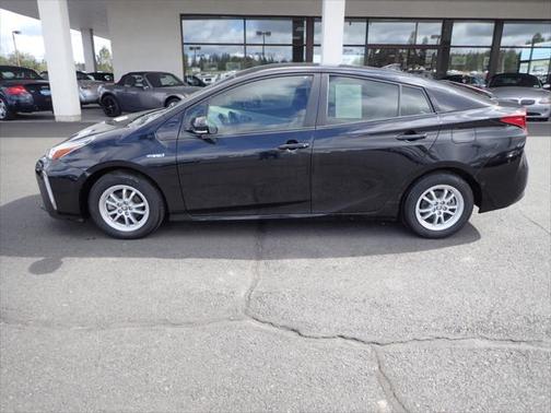 2019 Toyota Prius XLE
