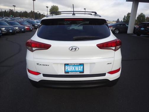2017 Hyundai TUCSON SE