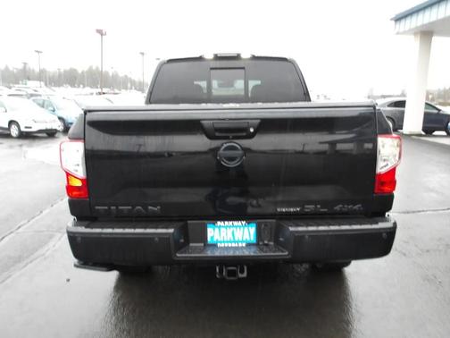 2018 Nissan Titan SL