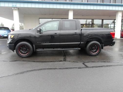 2018 Nissan Titan SL