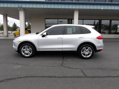 2014 Porsche Cayenne Cayenne