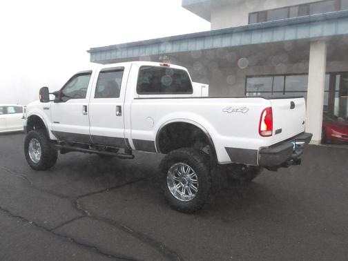 2005 Ford F-250 XLT Crew Cab