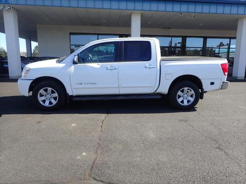 2005 Nissan Titan LE Crew Cab