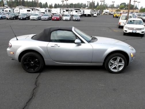 2006 Mazda MX-5 Miata Touring
