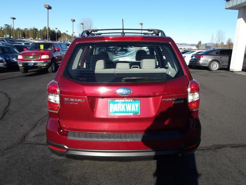 2015 Subaru Forester 2.5i