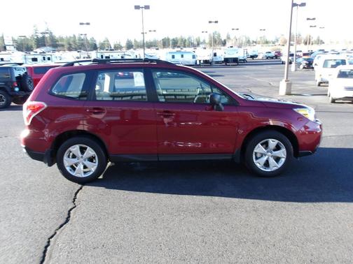 2015 Subaru Forester 2.5i