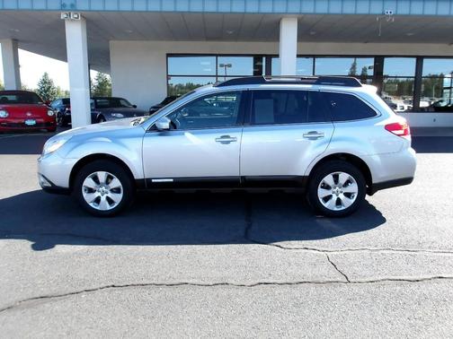 2012 Subaru Outback 2.5i Limited