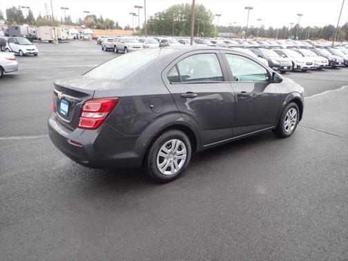 2018 Chevrolet Sonic LS