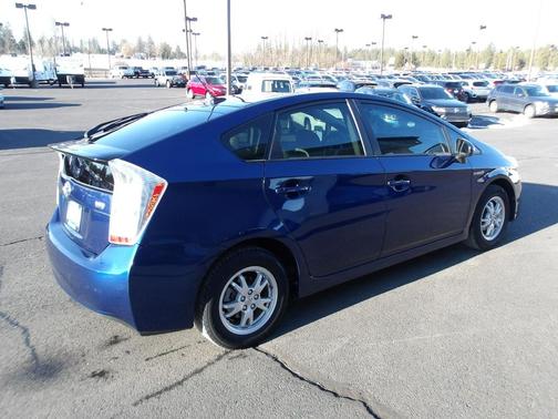 2011 Toyota Prius III