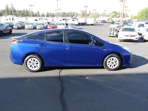 2016 Toyota Prius Two