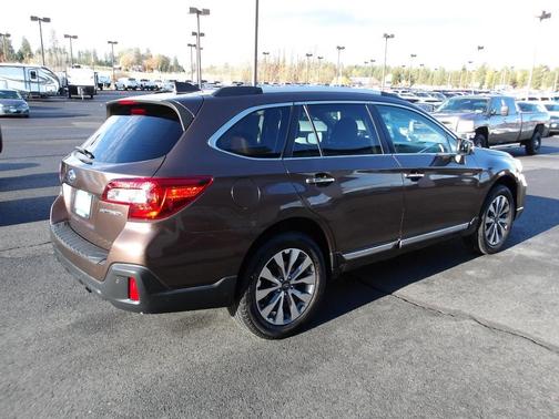 2019 Subaru Outback 2.5i Touring