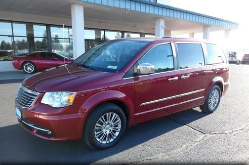 2013 Chrysler Town & Country Touring-L