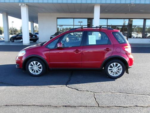2013 Suzuki SX4 Convenience AWD