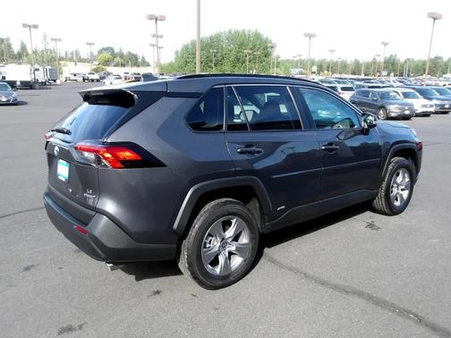 2023 Toyota RAV4 Hybrid LE