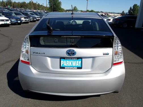 2010 Toyota Prius III