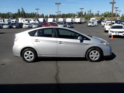 2010 Toyota Prius III