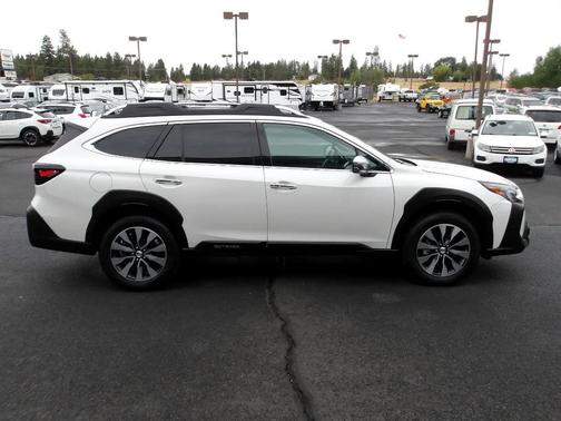 2023 Subaru Outback Touring