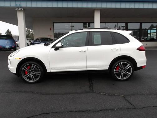 2012 Porsche Cayenne Turbo