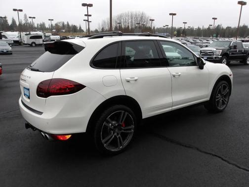 2012 Porsche Cayenne Turbo