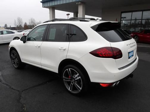 2012 Porsche Cayenne Turbo