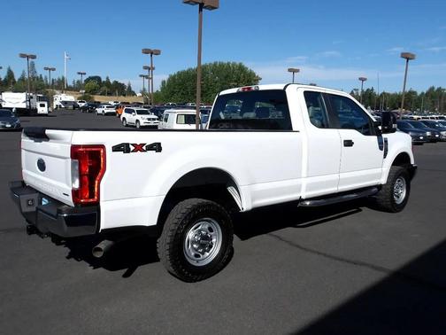 2018 Ford F-250 XL SuperCab Long Bed 4WD