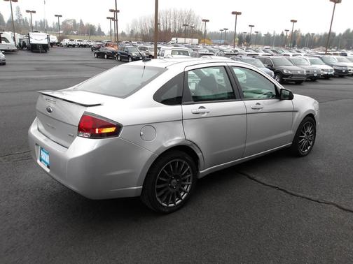 2010 Ford Focus SES