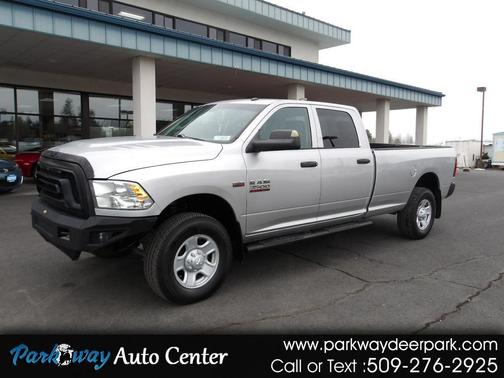 2013 RAM 3500 4WD Crew Cab 169'' Tradesman