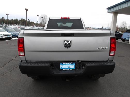 2013 RAM 3500 4WD Crew Cab 169'' Tradesman