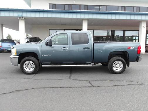 2009 Chevrolet Silverado 2500 LTZ Crew Cab