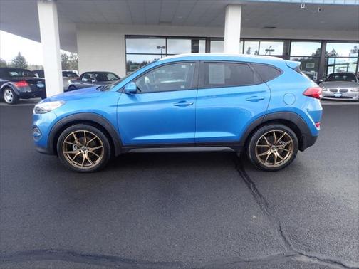 2016 Hyundai TUCSON SE