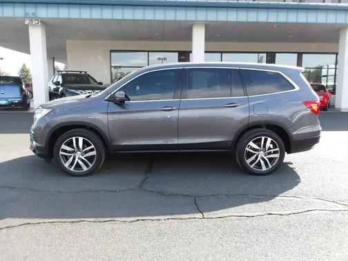 Gray 2017 Honda Pilot EX-L