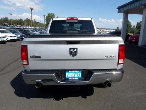 2014 RAM 1500 4WD Crew Cab 149'' Big Horn