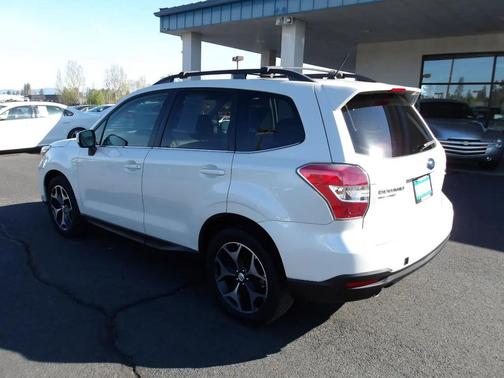 White 2015 Subaru Forester 2.0XT Premium