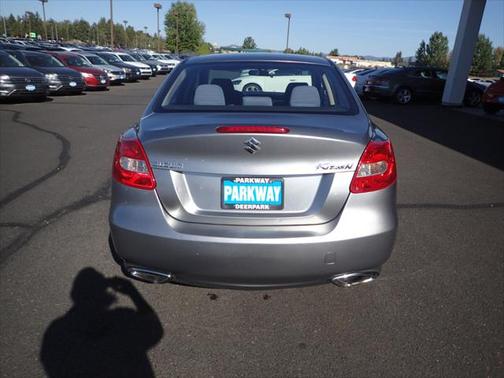 2012 Suzuki Kizashi SE CVT FWD
