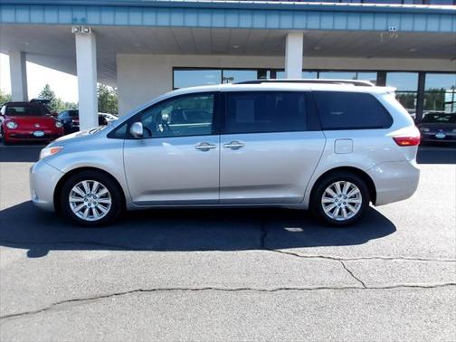 2015 Toyota Sienna XLE Premium