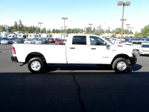 2021 RAM 2500 Tradesman 4x4 Crew Cab 8' Box