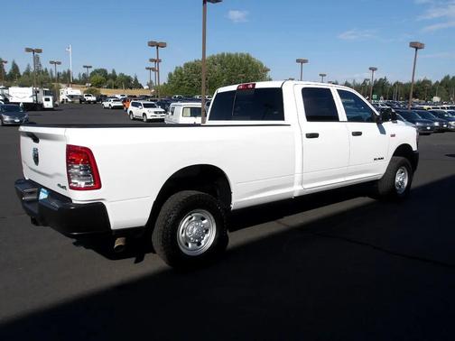 2021 RAM 2500 Tradesman 4x4 Crew Cab 8' Box