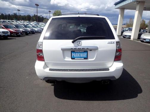 Photo 4 of 24 of 2005 Acura MDX Touring