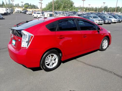 2010 Toyota Prius III