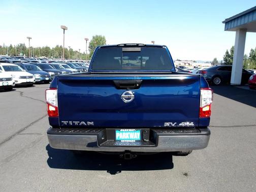 2018 Nissan Titan SV