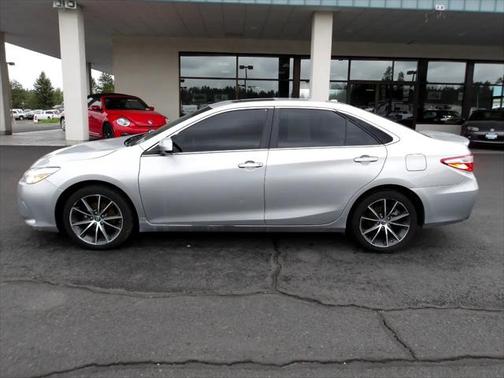 2016 Toyota Camry XSE