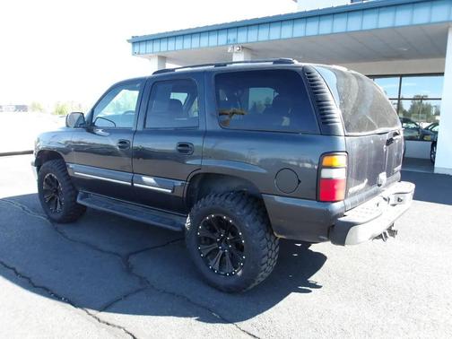 Gray 2004 Chevrolet Tahoe LS