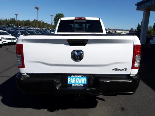 2021 RAM 2500 Tradesman 4x4 Crew Cab 8' Box