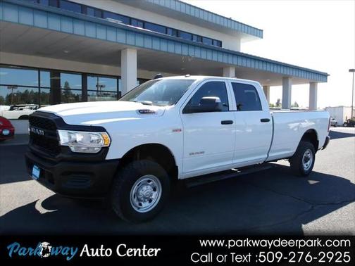 2021 RAM 2500 Tradesman 4x4 Crew Cab 8' Box