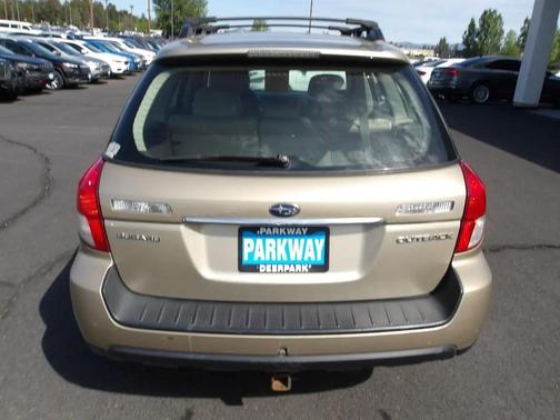 Tan 2008 Subaru Outback 2.5 i Limited