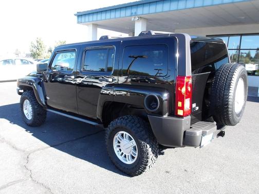 2006 Hummer H3 Base