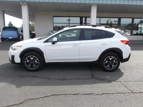 White 2019 Subaru Crosstrek 2.0i Premium