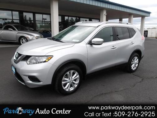 Silver 2014 Nissan Rogue SV
