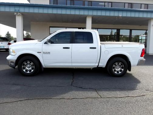 2014 RAM 1500 Outdoorsman 4x4 Crew Cab 5'7'' Box